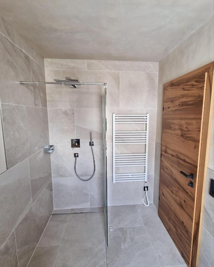 Die Holzgauerin Esterno foto