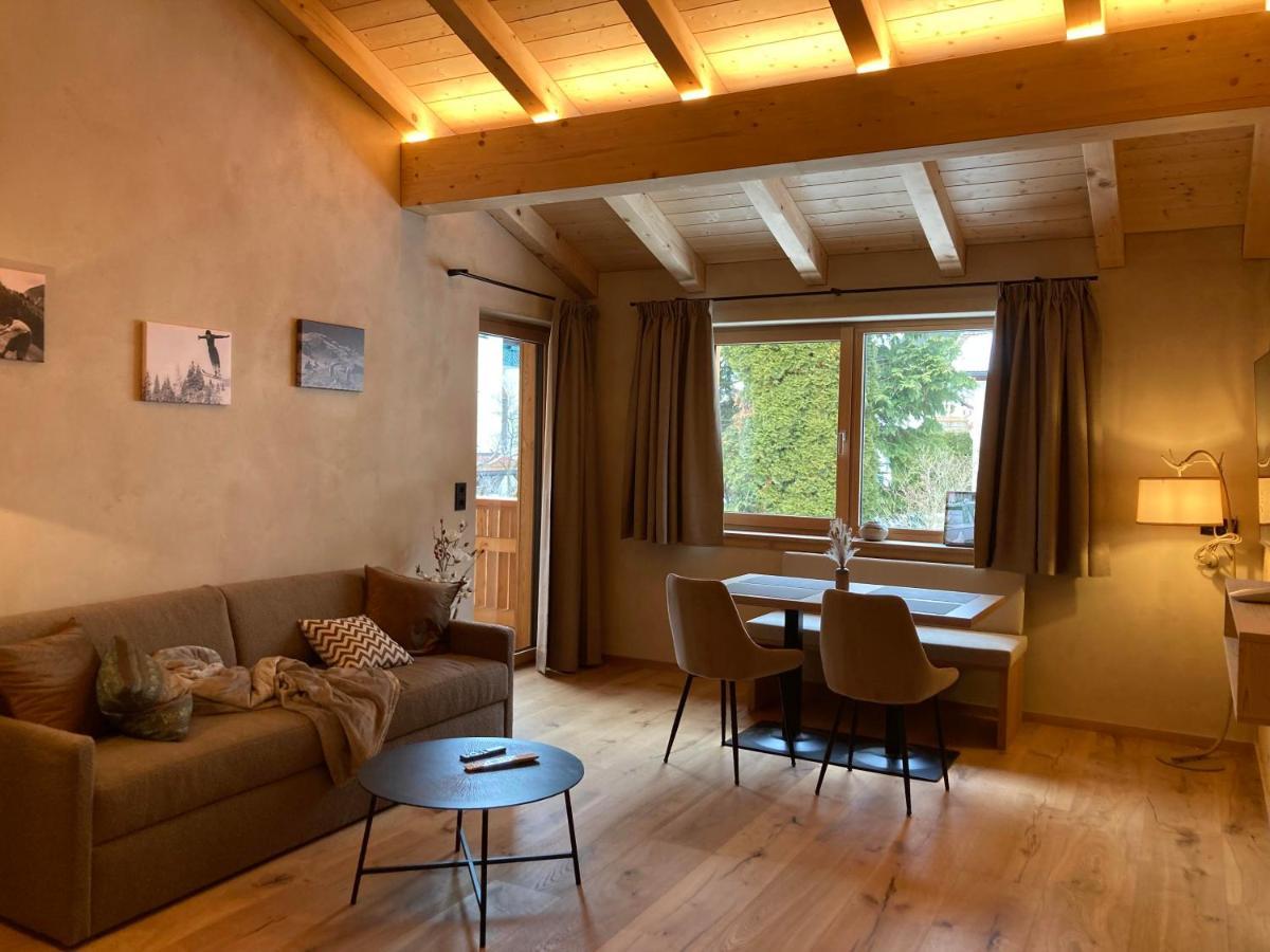 Die Holzgauerin Esterno foto